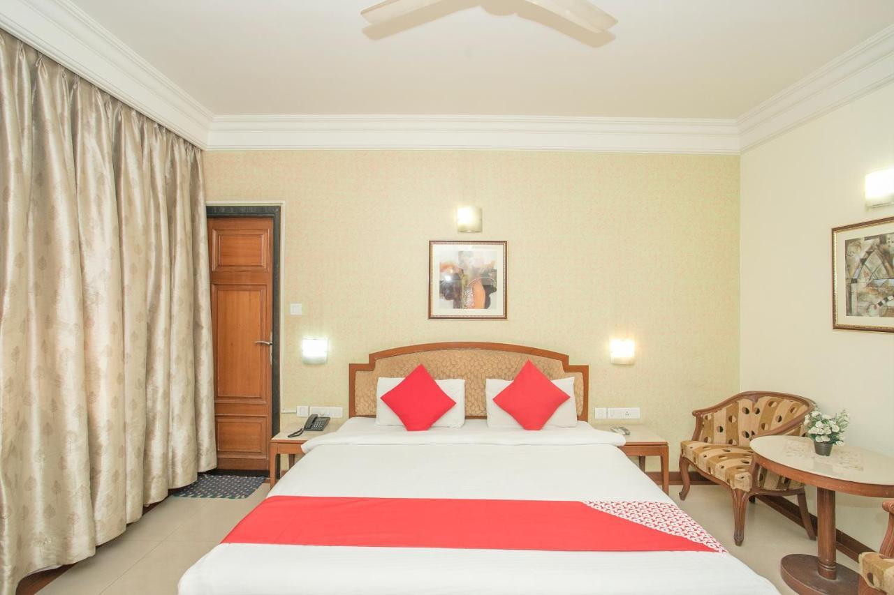Oyo 579 Hotel Aab Bangalore Exterior photo