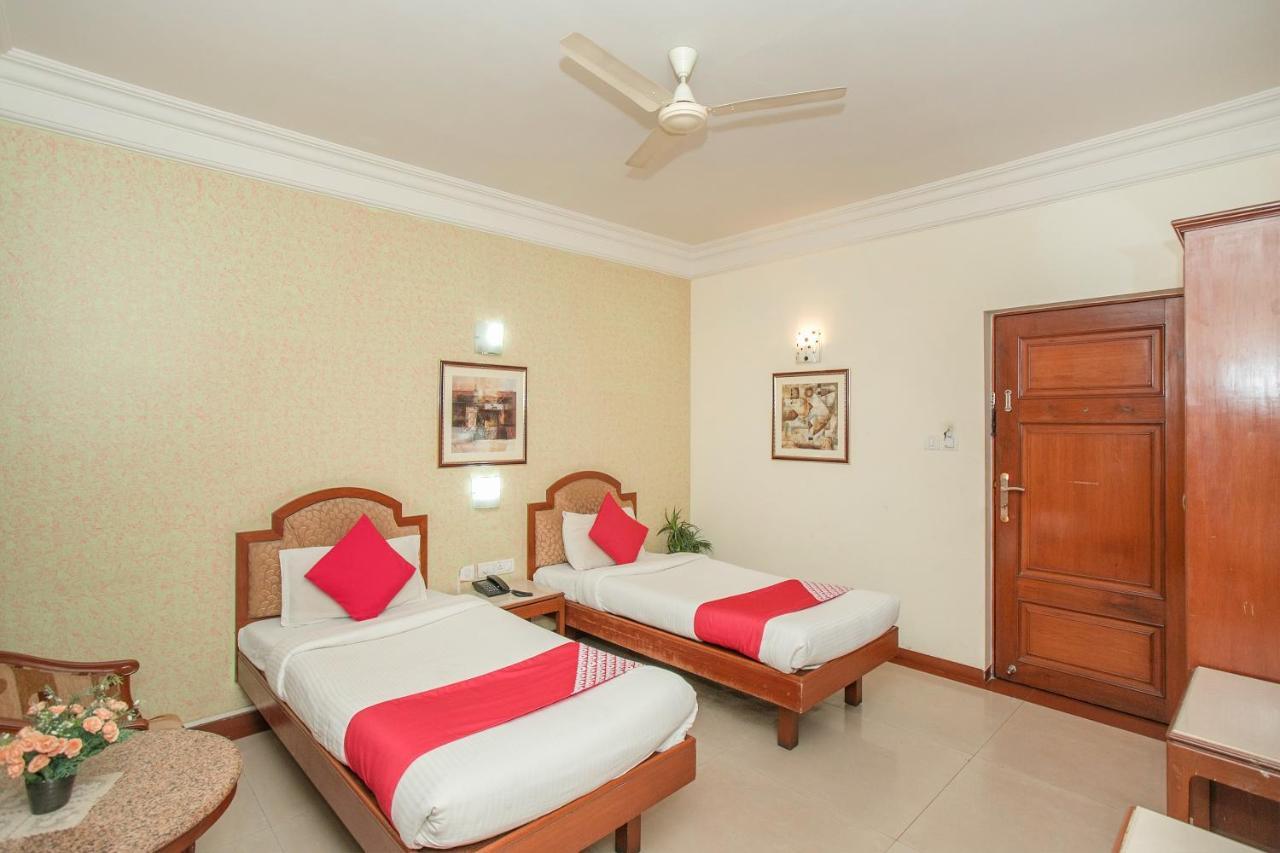 Oyo 579 Hotel Aab Bangalore Exterior photo